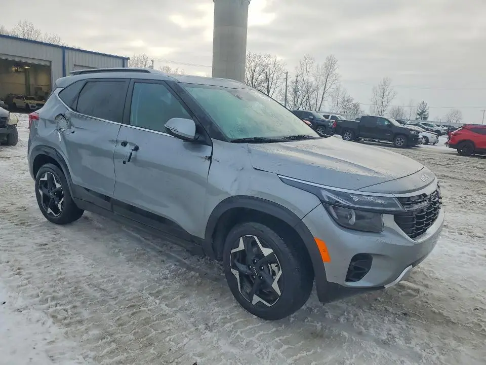 2025 KIA SELTOS EX  