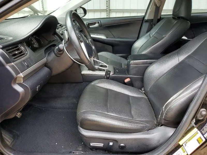 2012 TOYOTA CAMRY SE V6  