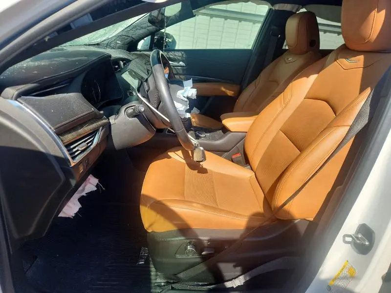 2019 CADILLAC XT4 PREMIUM LUXURY  