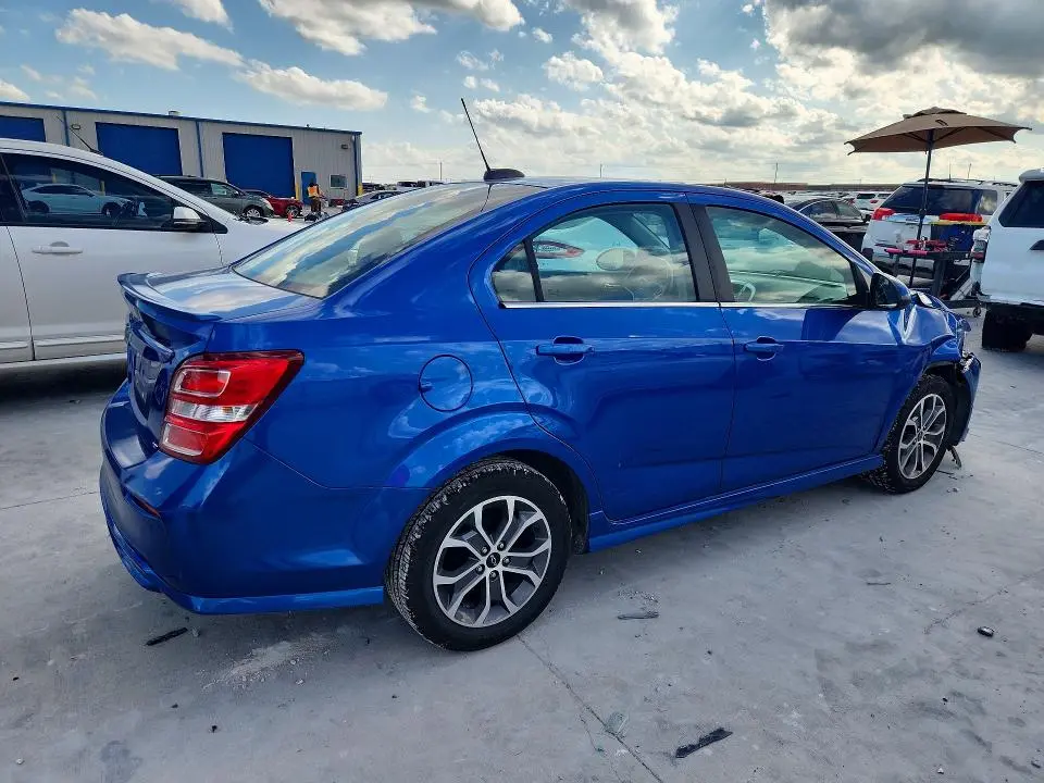 2018 CHEVROLET SONIC LT  