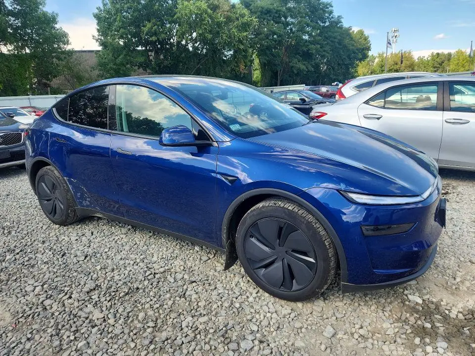 2026 TESLA MODEL Y   