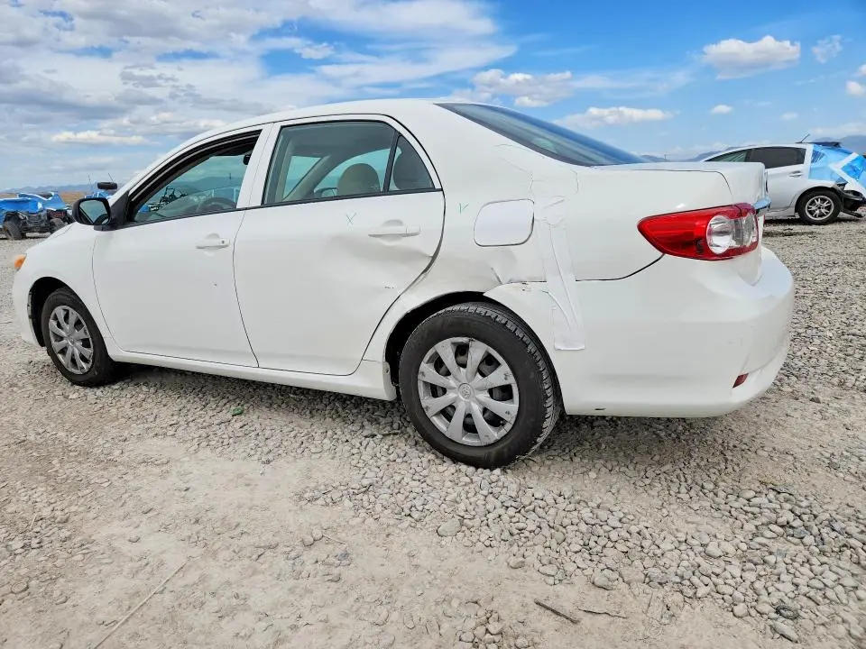 2011 TOYOTA COROLLA BASE  