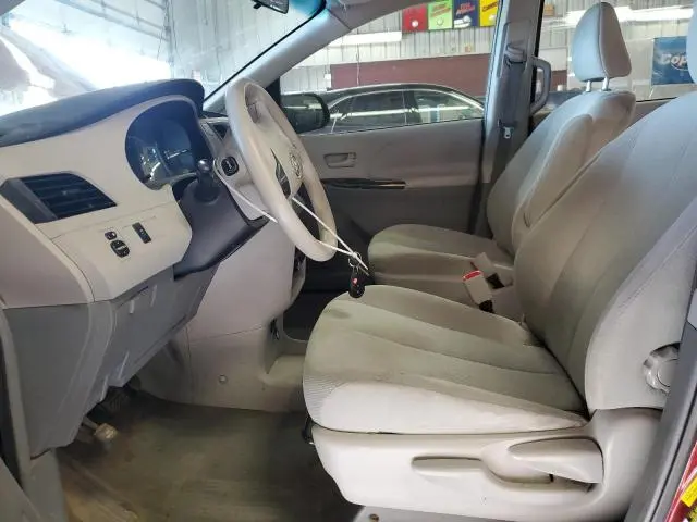 2011 TOYOTA SIENNA BASE  