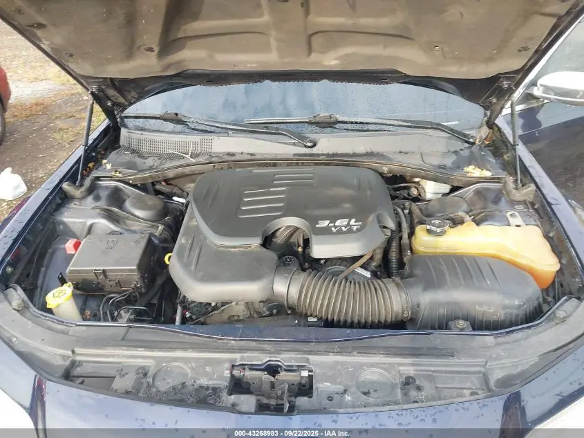 2012 CHRYSLER 300 LIMITED