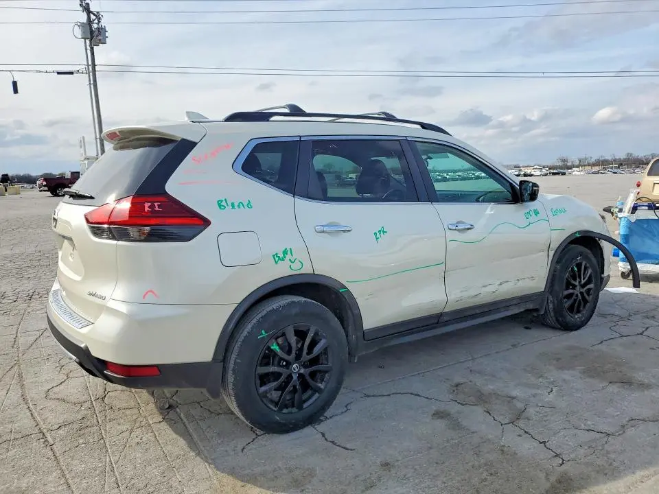 2017 NISSAN ROGUE SV  