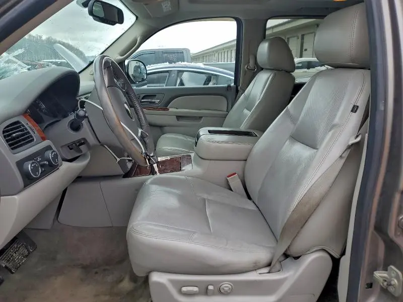 2011 CHEVROLET TAHOE K1500 LTZ  