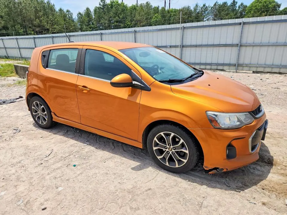 2017 CHEVROLET SONIC LT  