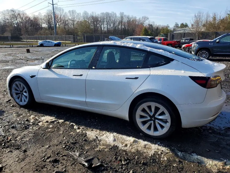 2022 TESLA MODEL 3   