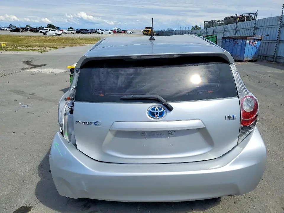 2013 TOYOTA PRIUS C ONE  