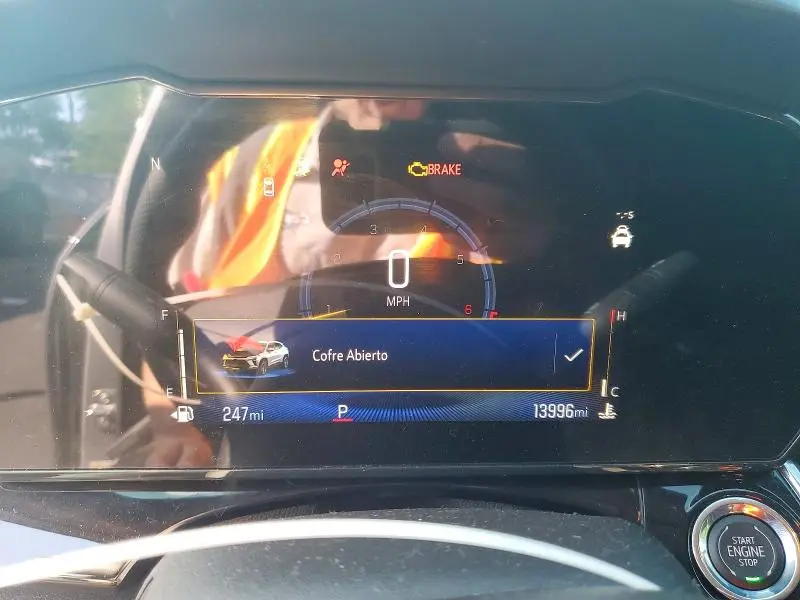 2025 CHEVROLET TRAX 2RS  