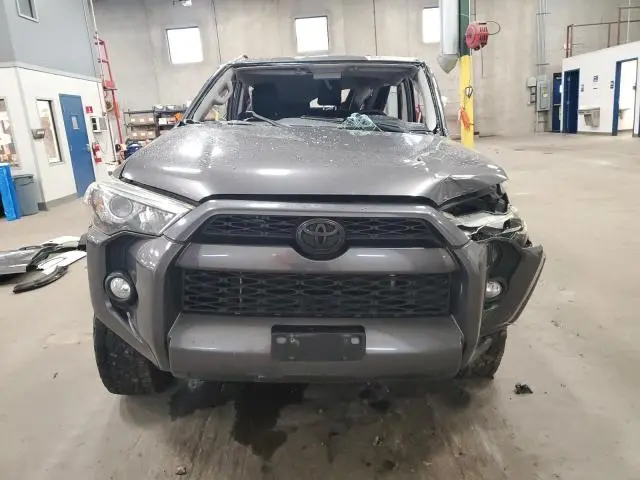 2014 TOYOTA 4RUNNER SR5  