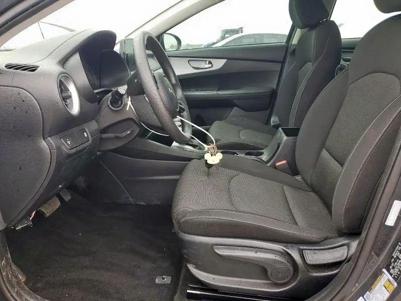 2024 KIA FORTE LX  