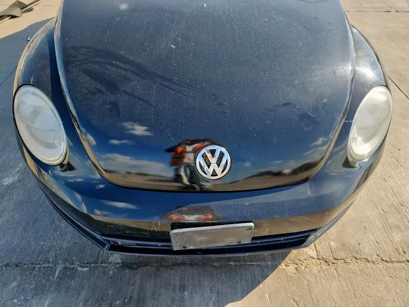 2012 VOLKSWAGEN BEETLE   