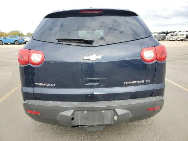 2010 CHEVROLET TRAVERSE LS  