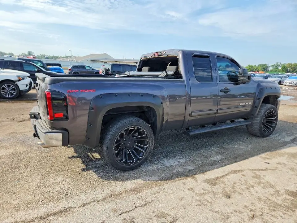 2011 CHEVROLET SILVERADO K1500 LT  