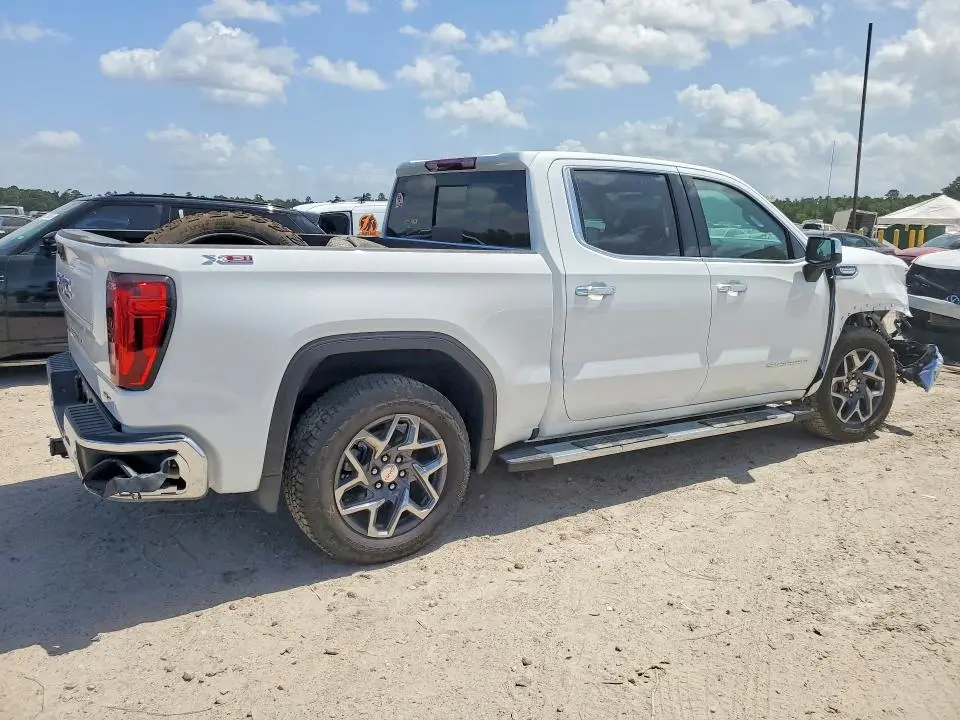2026 GMC SIERRA K1500 SLT  