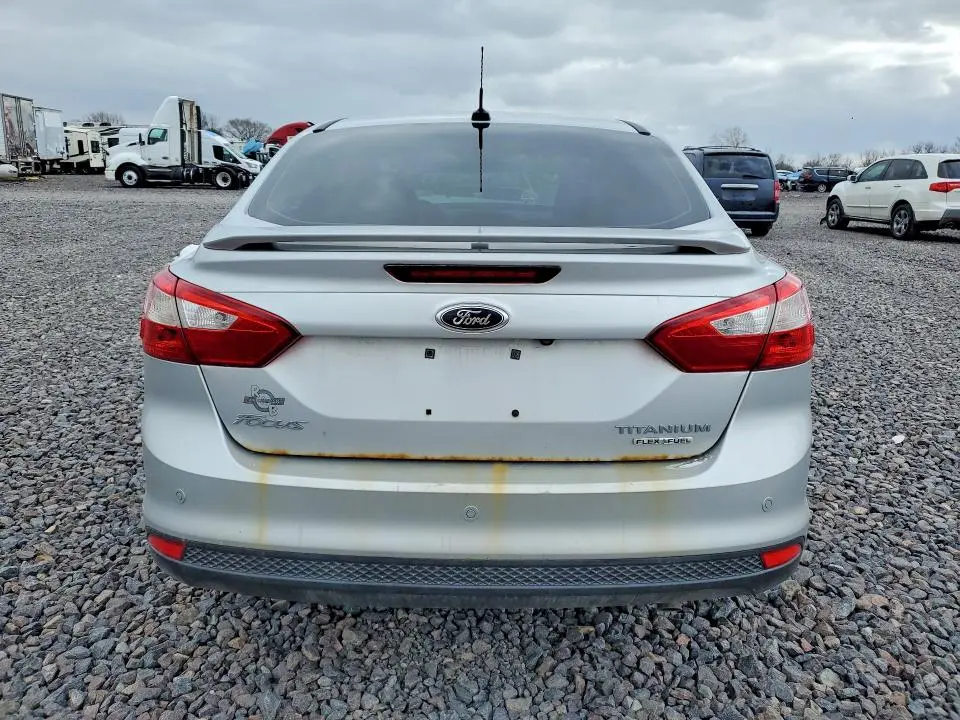 2012 FORD FOCUS TITANIUM  