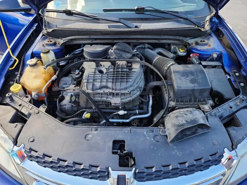 2013 DODGE AVENGER SE  