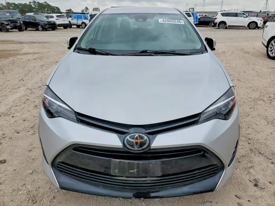 2017 TOYOTA COROLLA LE  