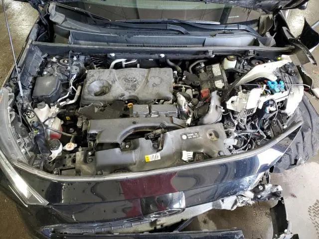 2021 TOYOTA RAV4 XLE  