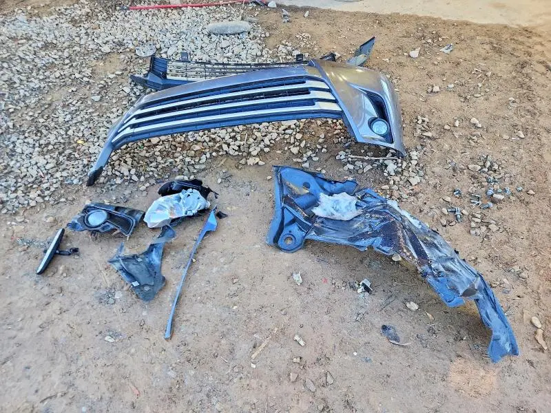 2017 TOYOTA HIGHLANDER LE  