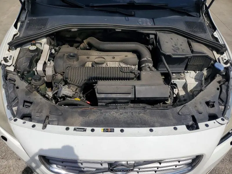 2013 VOLVO S60 T5  