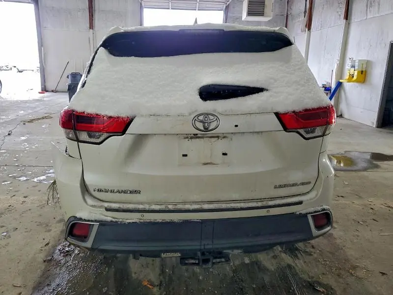 2018 TOYOTA HIGHLANDER LIMITED  