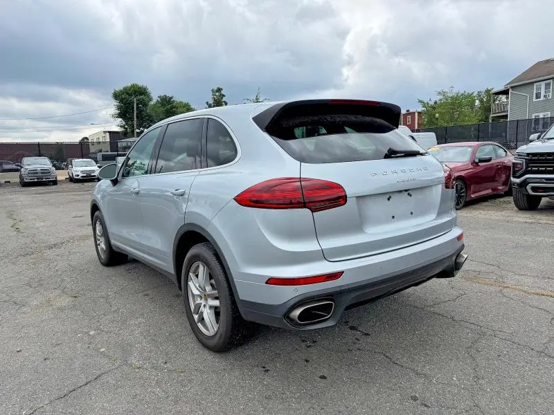 2016 PORSCHE CAYENNE   
