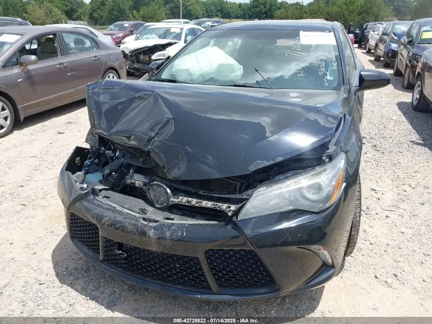 2017 TOYOTA CAMRY SE