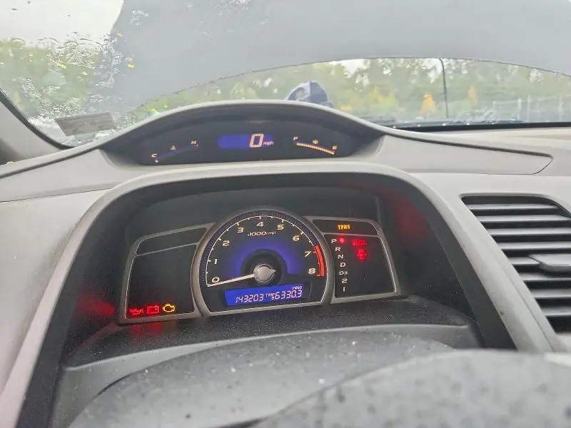 2010 HONDA CIVIC LX  