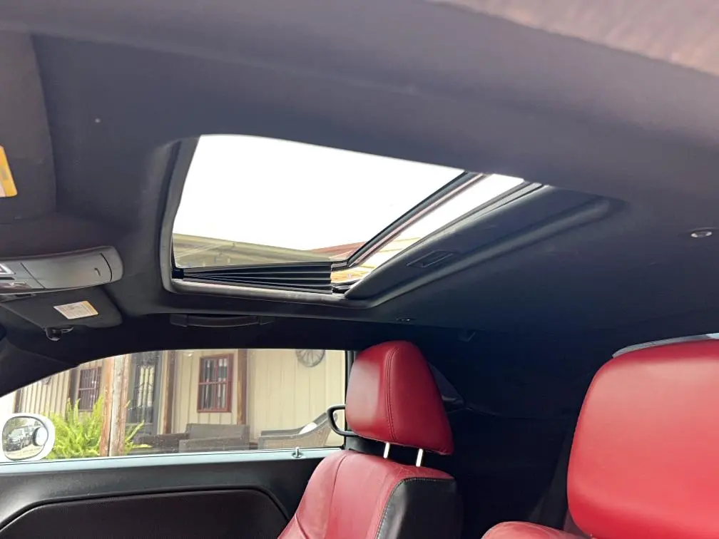 2011 DODGE CHALLENGER R/T  