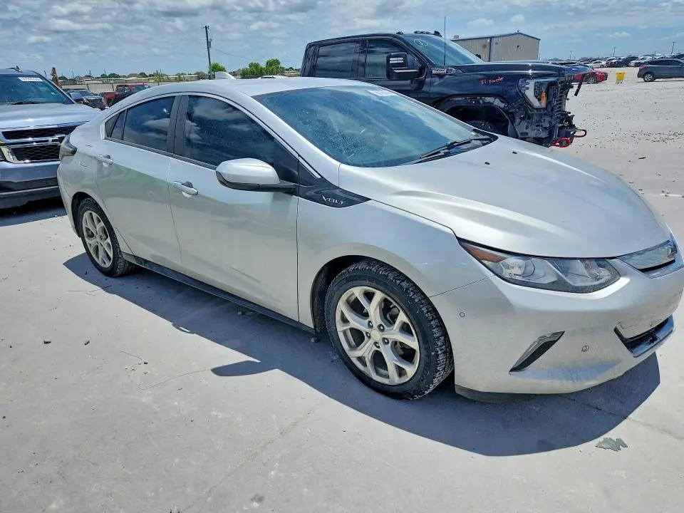 2016 CHEVROLET VOLT LTZ  