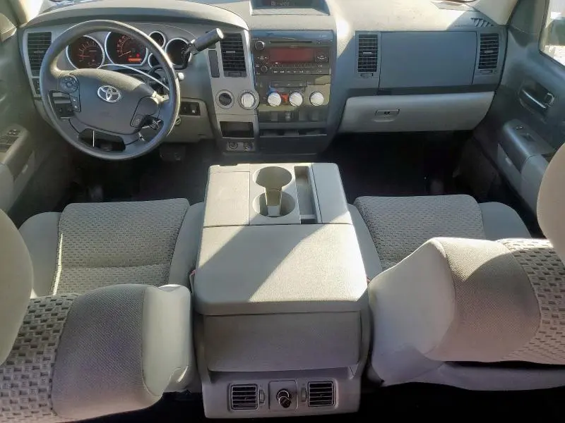 2013 TOYOTA TUNDRA CREWMAX SR5  
