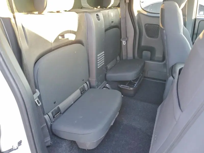 2024 NISSAN FRONTIER WORK TRUCK ** PRIOR FLEET **