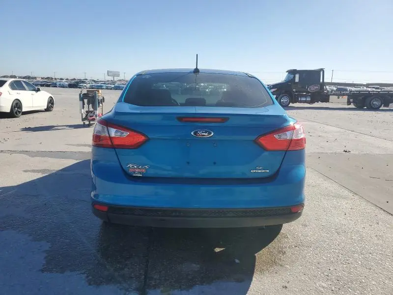 2014 FORD FOCUS SE  