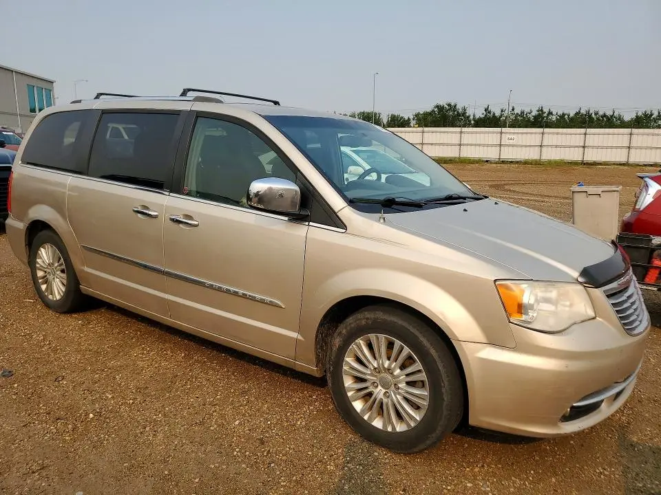 2012 CHRYSLER PACIFICA LIMITED  