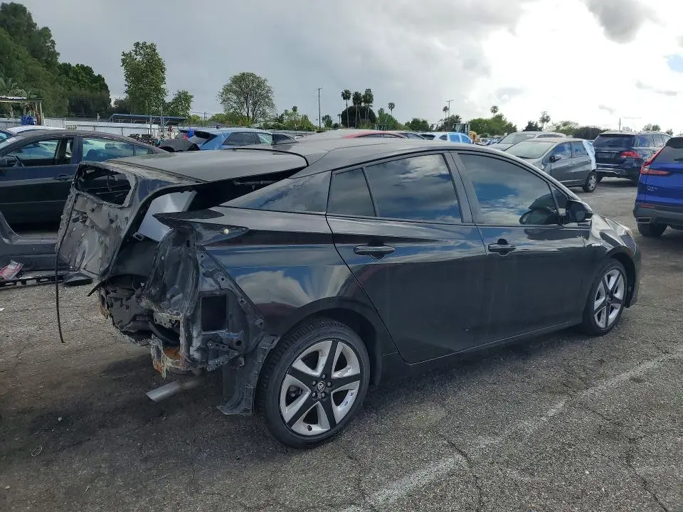 2017 TOYOTA PRIUS FOUR TOURING  