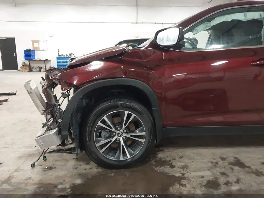 2019 TOYOTA HIGHLANDER LE PLUS