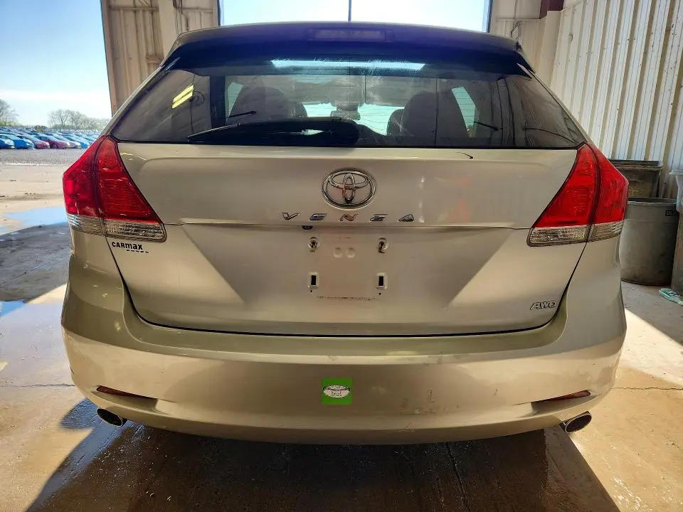 2011 TOYOTA VENZA AWD V6  
