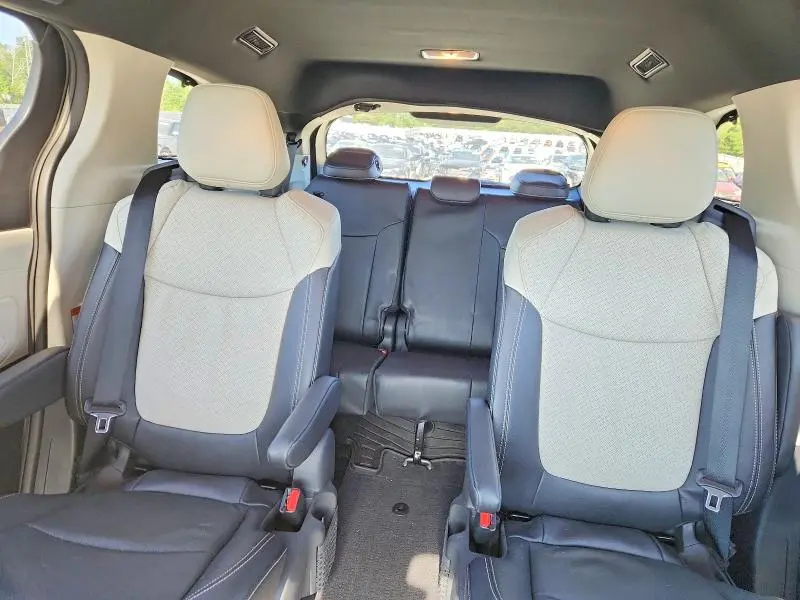 2026 TOYOTA SIENNA LIMITED 7-PASSENGER  
