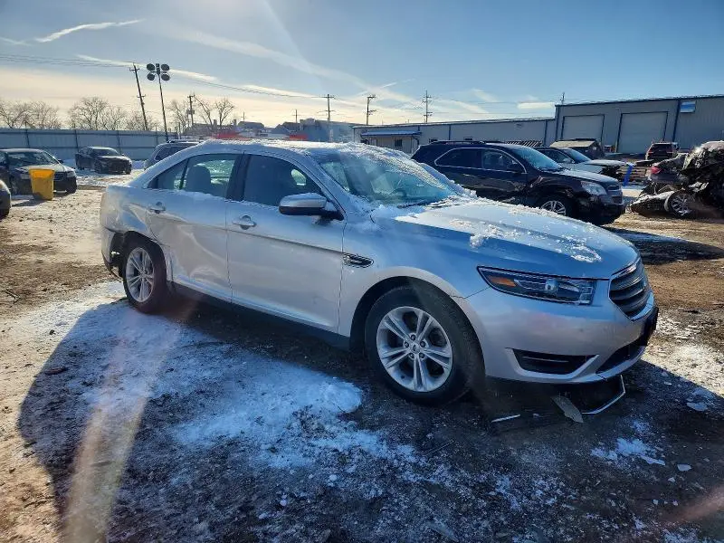 2018 FORD TAURUS SEL  