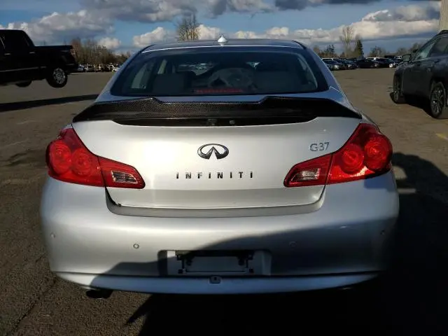 2010 INFINITI G37 BASE  