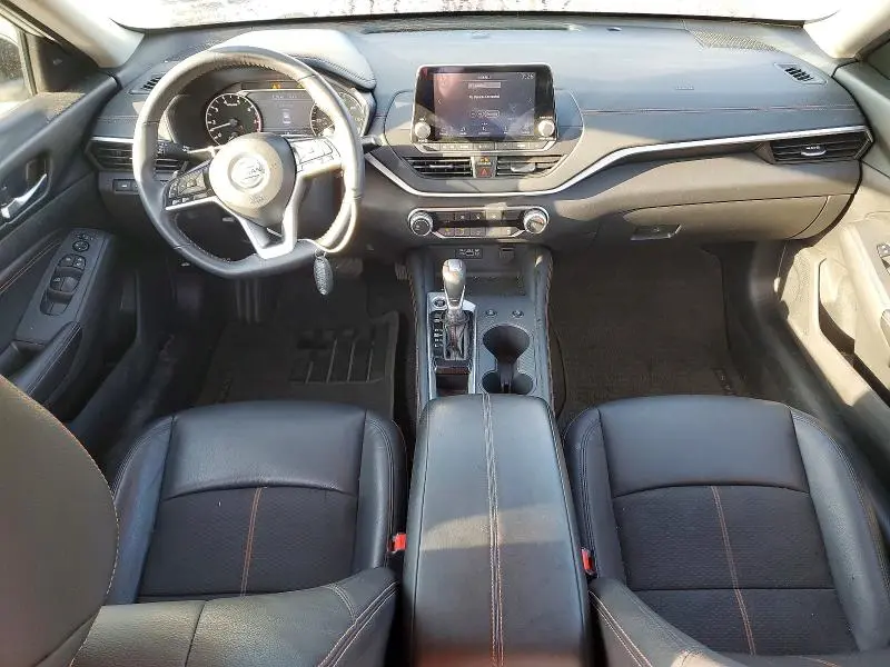 2021 NISSAN ALTIMA SR  
