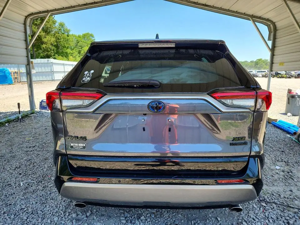 2024 TOYOTA RAV4 XSE  