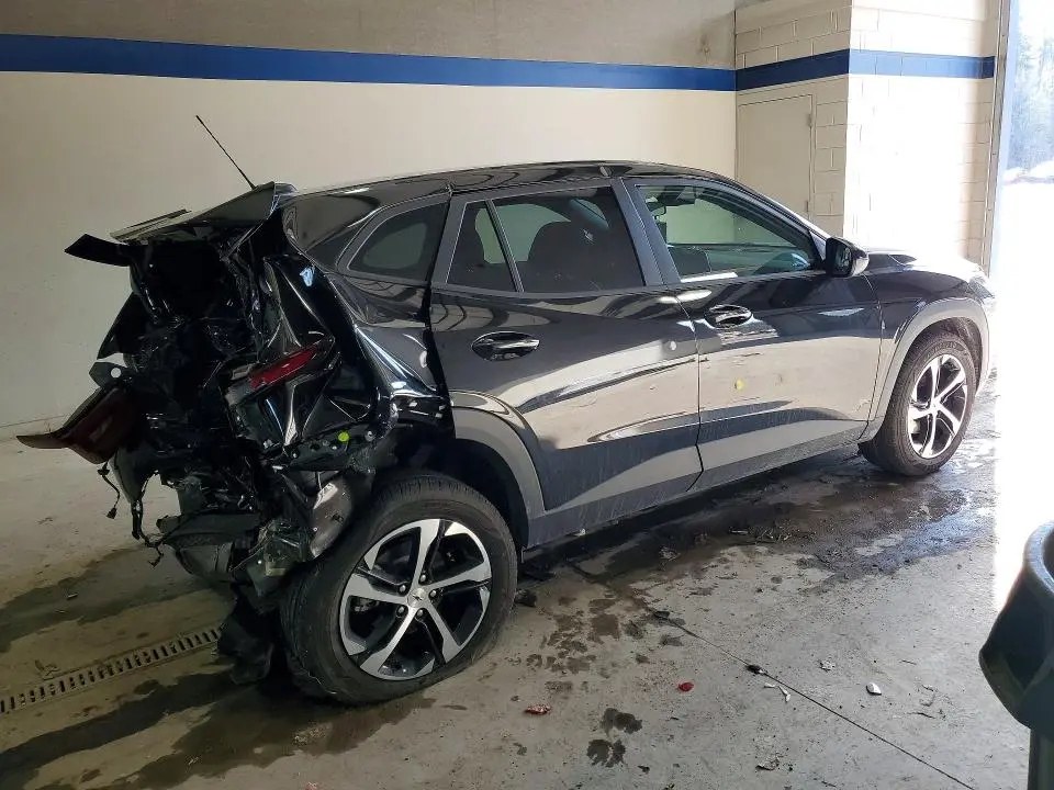 2025 CHEVROLET TRAX 1RS  