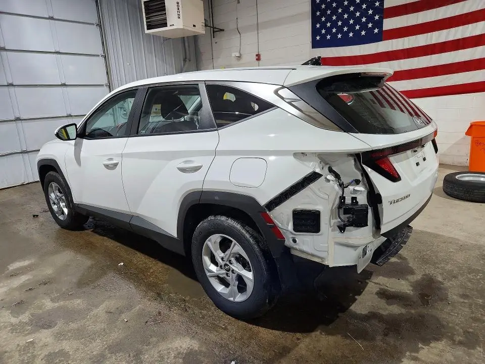 2023 HYUNDAI TUCSON SE  