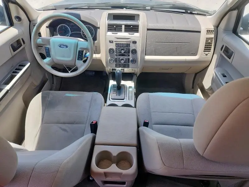 2011 FORD ESCAPE XLT