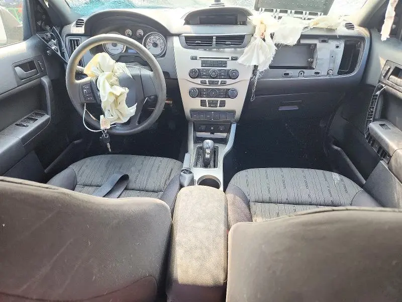 2010 FORD FOCUS SE  
