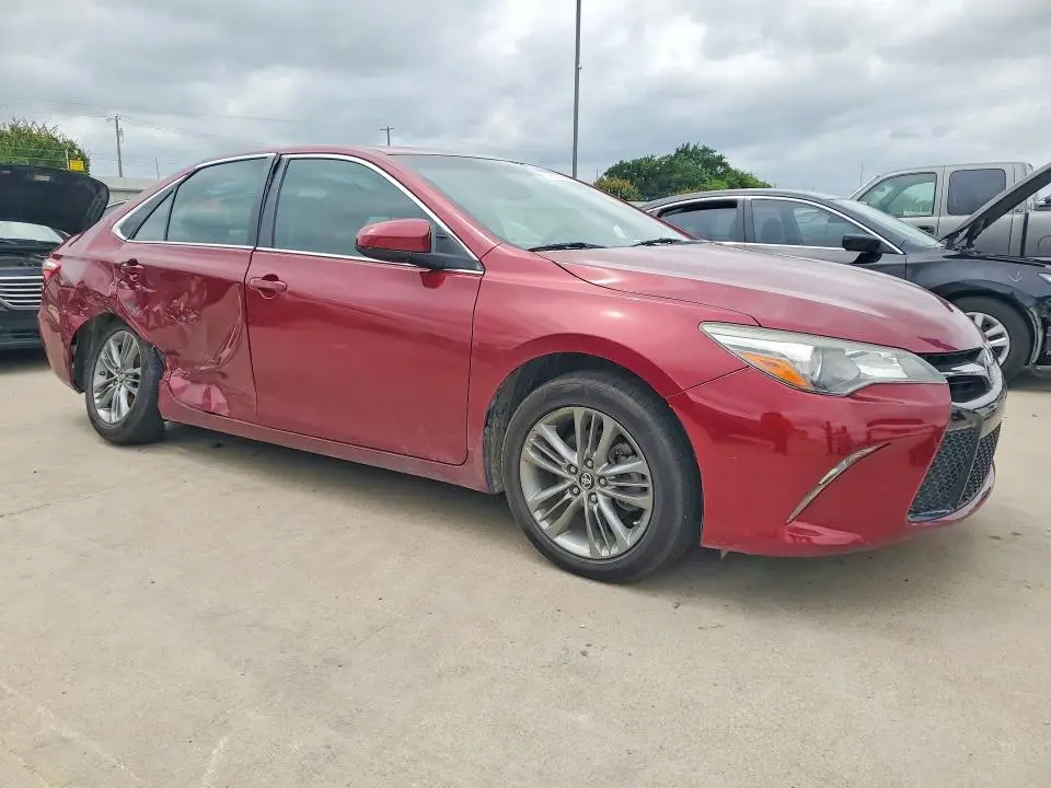 2017 TOYOTA CAMRY SE  