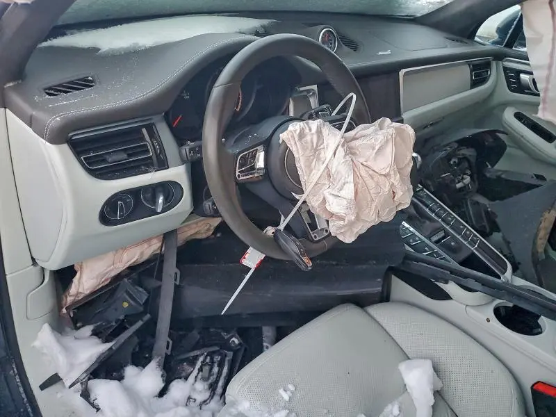 2021 PORSCHE MACAN TURBO  